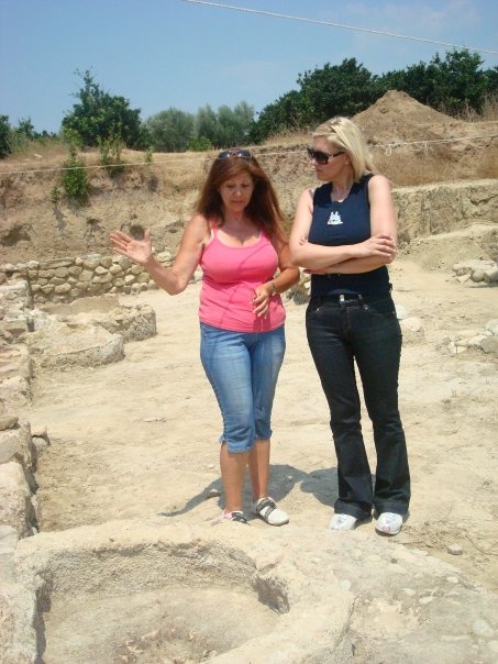 Η Νατάσα Ράγιου στις ανασκαφές 