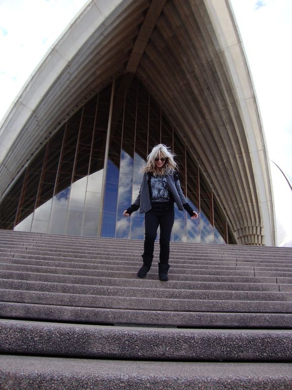 H Μarlain στο πλευρό του Χατζηγιάννη