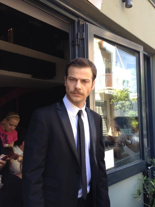 Νίκος Αποστολόπουλος: Backstage στο «Αμάρτημα της μητρός μου»