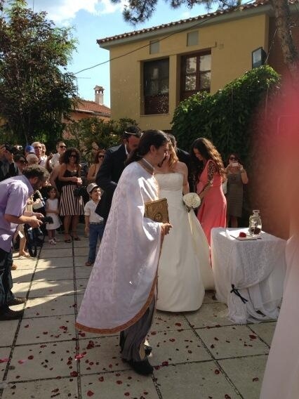 Κατερίνα Στικούδη: Πάντρεψε τους φίλους της και έγινε νονά του παιδιού τους