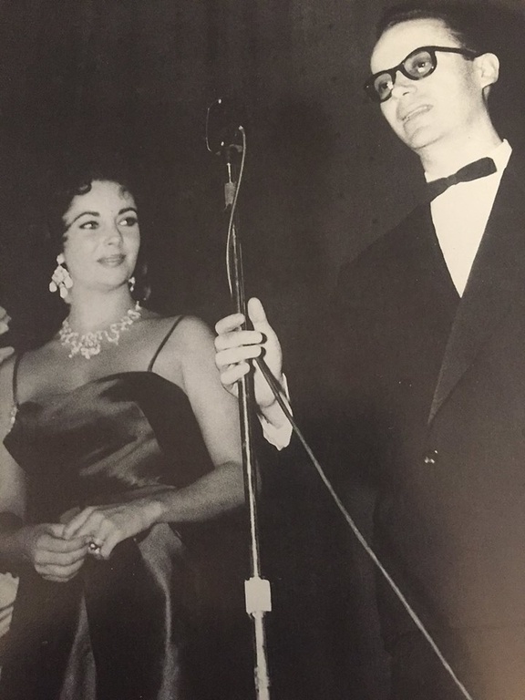 Ο Μίμης Πλέσσας θυμήθηκε την συνάντησή του με την Τέιλορ