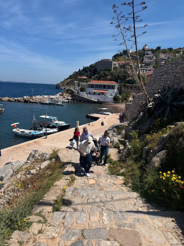 Τόνια Σωτηροπούλου – Κωστής Μαραβέγιας