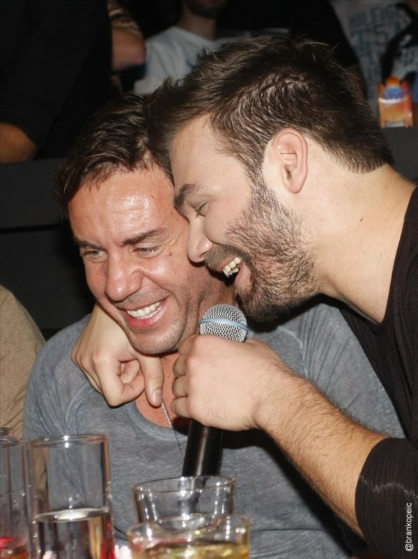 Ο Γιώργος Μαζωνάκης διασκέδασε στον Σαμπάνη