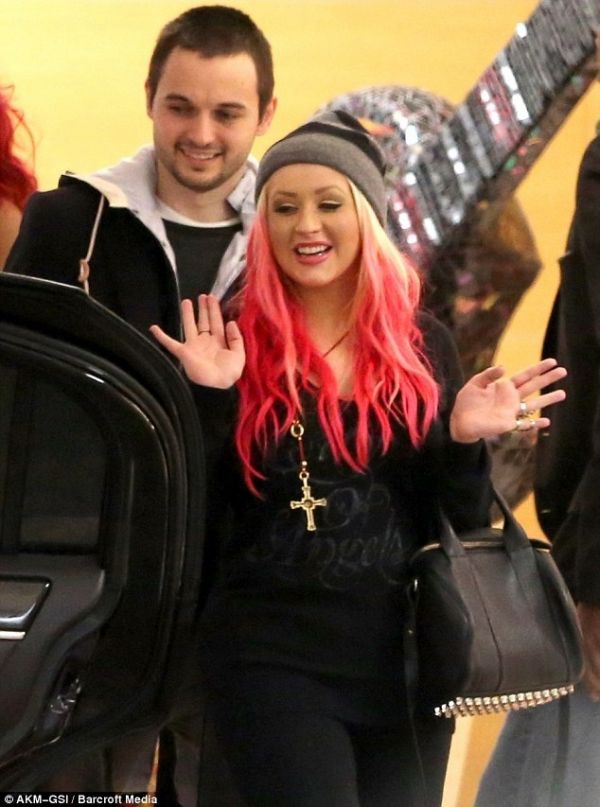 Η extreme αλλαγή στα μαλλιά της... 