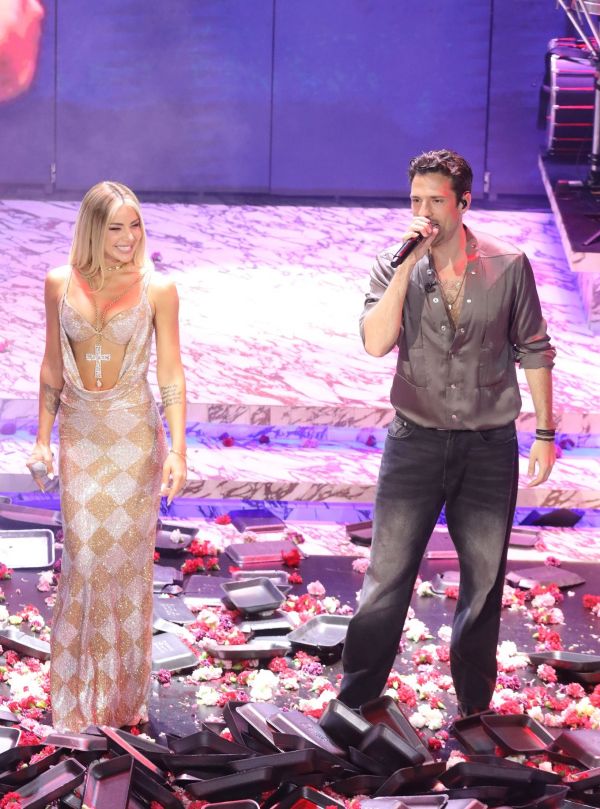 Αργυρός - Πρεμιέρα