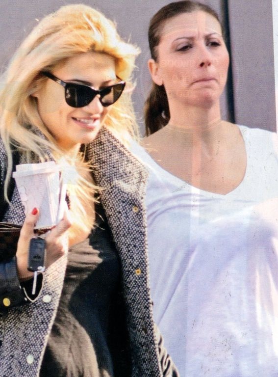 Φαίη Σκορδά: Με την νταντά του Γιαννάκη σε παιδικό πάρτι