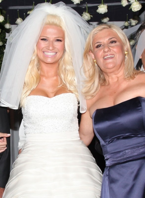 Οι Έλληνες celebrities λένε χρόνια πολλά στις μητέρες τους! (φωτό)