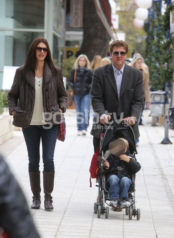 Σοφία Παθέκα: Βόλτα με τους άντρες της ζωής της