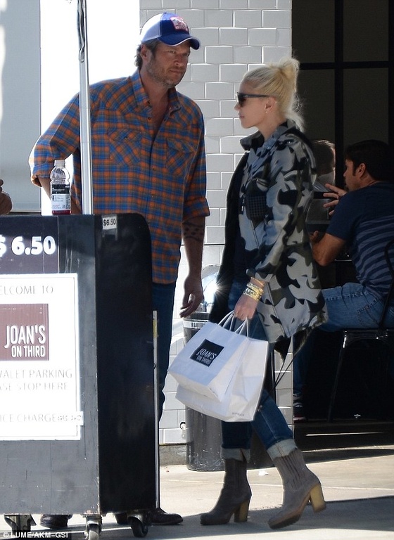 Ουπς! Τους τσακώσαμε σε τρυφερές τους στιγμές