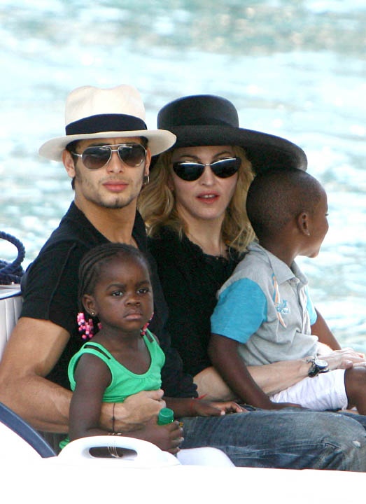 Οικογενειακές διακοπές για Madonna και Jesus