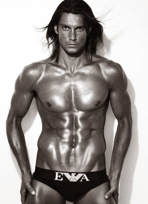 Λάμπρος Δάνας: Ένας γυμναστής στις πασαρέλες