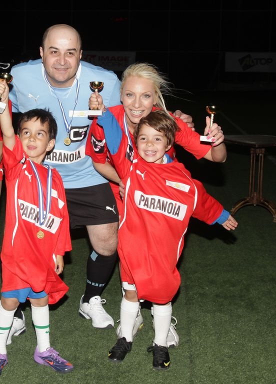 Ποδοσφαιρικός αγώνας με sexy παρουσίες για καλό σκοπό!