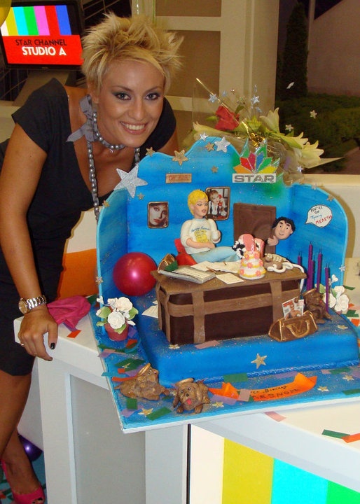 Δείτε την τούρτα της Ελεονώρας Μελέτη