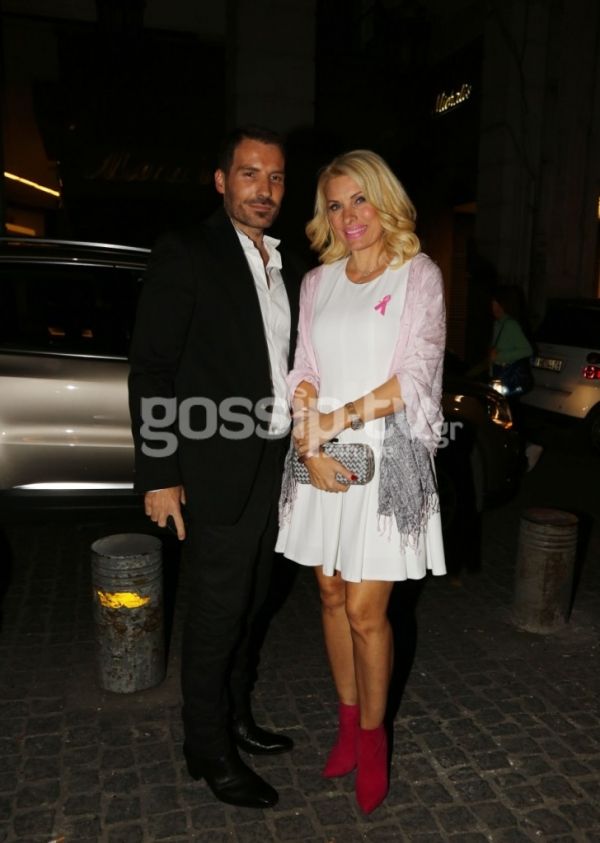 Ελένη Μενεγάκη: Στηρίζει την Παγκόσμια Εκστρατεία Ενημέρωσης για τον Καρκίνο του Μαστού