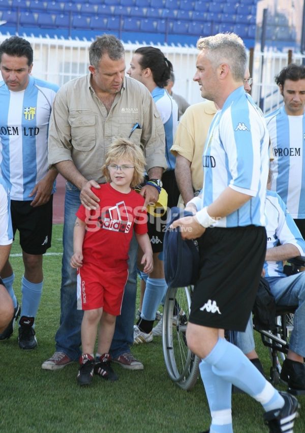 Ηθοποιοί VS Δημοσιογράφων για φιλανθρωπικό σκοπό!