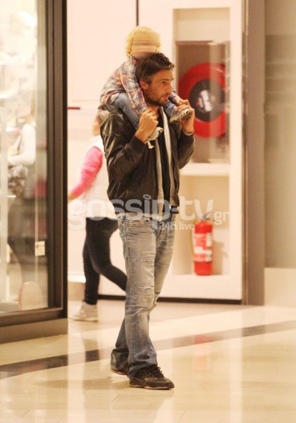 Λίνα Σακκά: Βόλτα με τους άντρες της ζωής της