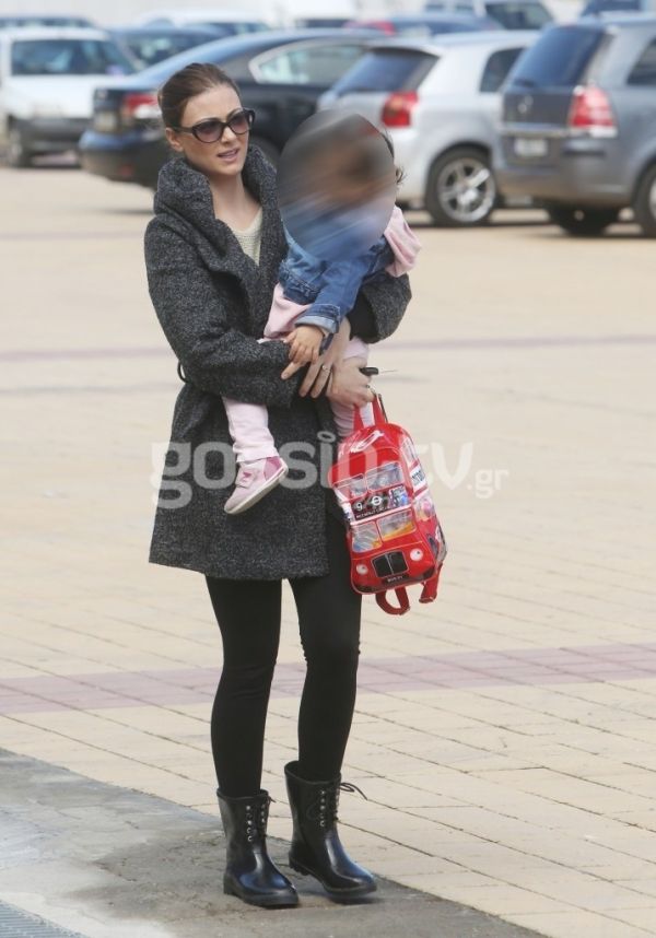 Δέσποινα Καμπούρη: Παιχνίδια  με την κόρη της