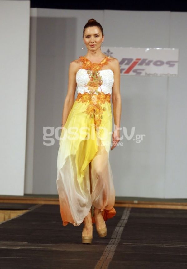 Nikos Takis: Επίδειξη μόδας με λάμψη και στυλ