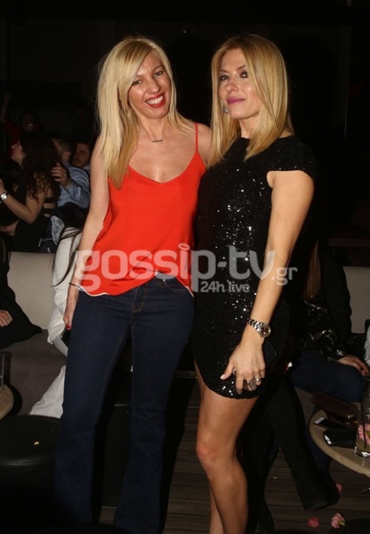 Η Έλσα Τόλη γιόρτασε τα γενέθλιά της στον Οικονομόπουλο με τους φίλους της! 