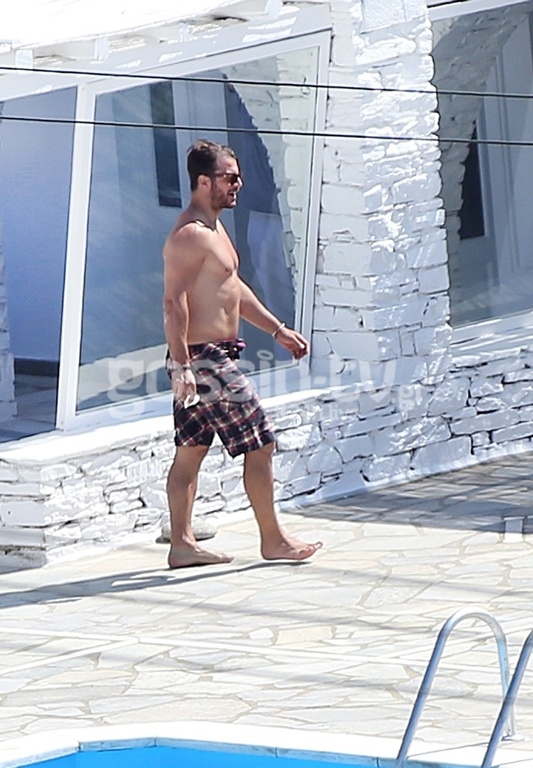 Ο Ντάνος με το κορμί «φέτες» αναστάτωσε την Τήνο 