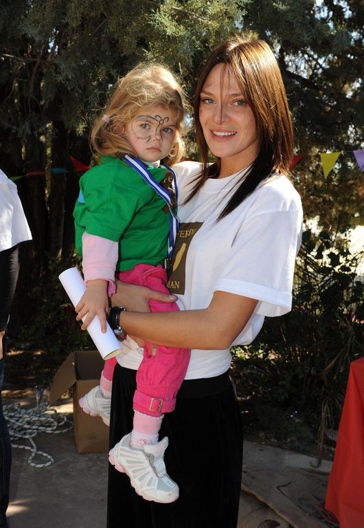 Η Υβόννη, ο Ρέμος… και τα παιδιά τους!