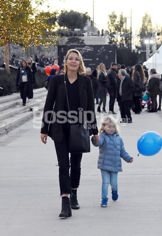 Καγιά-Κρασσάς: Η κόρη τους Μπιάνκα μαθαίνει πατινάζ! (pics)