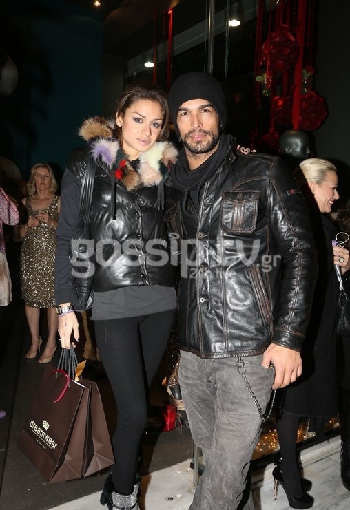 Η Miss England 2012 στην Ελλάδα  