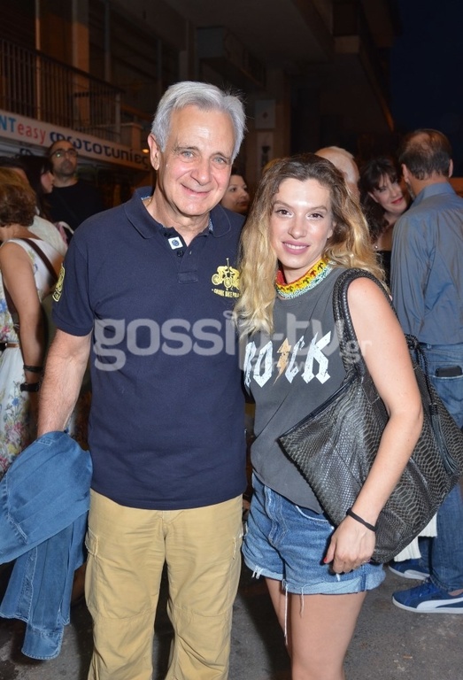 Λαμπερή πρεμιέρα για την παράσταση «Πολυτεχνίτης και Ερημοσπίτης» στο Θέατρο Αθηνά