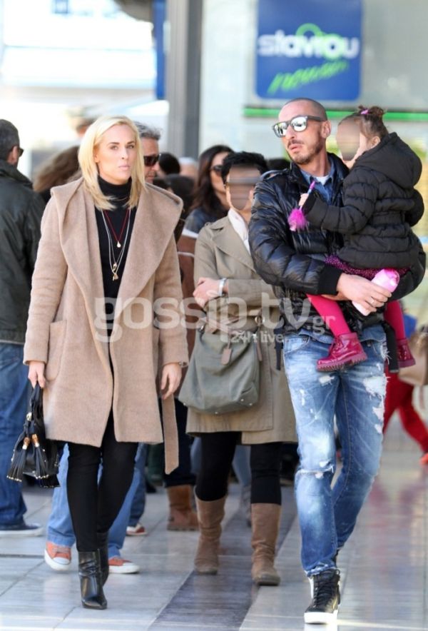 Μπαμπάς και κόρη είναι πάντα αγκαλιά