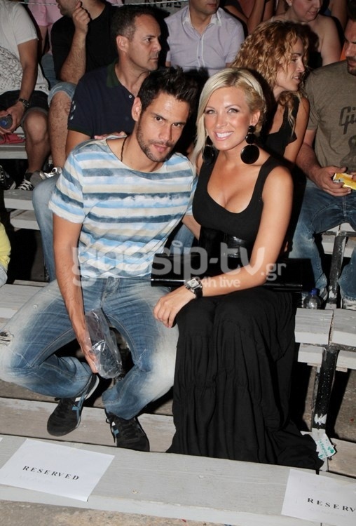 «Τα βαφτίσια» στο Θέατρο Βράχων 