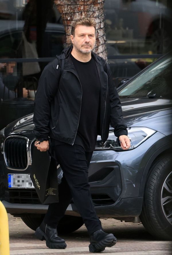 Γιάννης Πλούταρχος