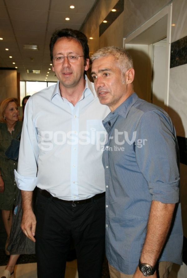 Αντώνης Νικοπολίδης: Παρουσίασε την αυτοβιογραφία του