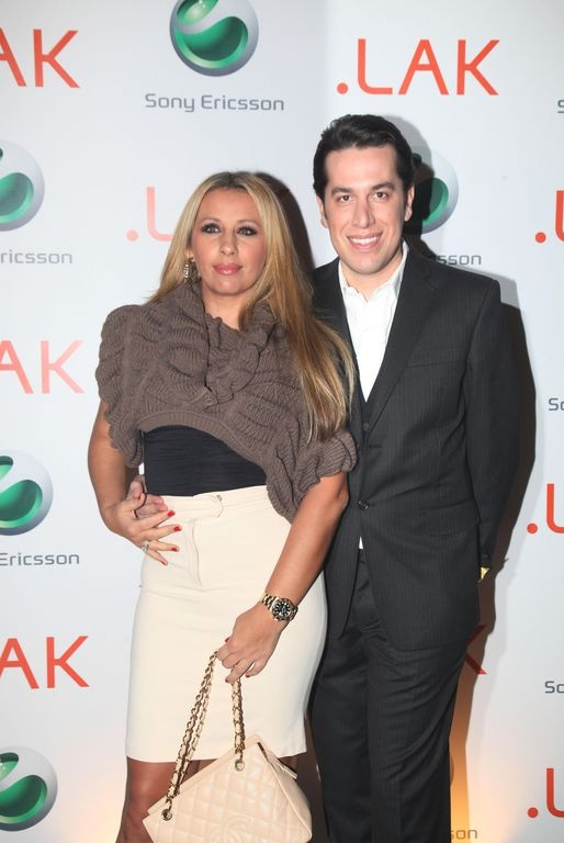 Λαμπερή επίδειξη μόδας από τον Λάκη Γαβαλά