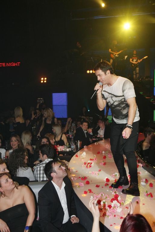 Στον Γιώργο Μαζωνάκη τα «έσπασαν» Καπουτζίδης, Κωνσταντινίδη