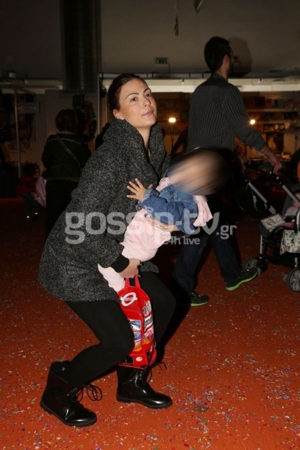 Δέσποινα Καμπούρη: Παιχνίδια  με την κόρη της