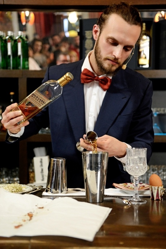 Ανακοινώθηκαν οι δυο Έλληνες Bartenders που θα εκπροσωπήσουν τη χώρα μας στον Ευρωπαϊκό τελικό!