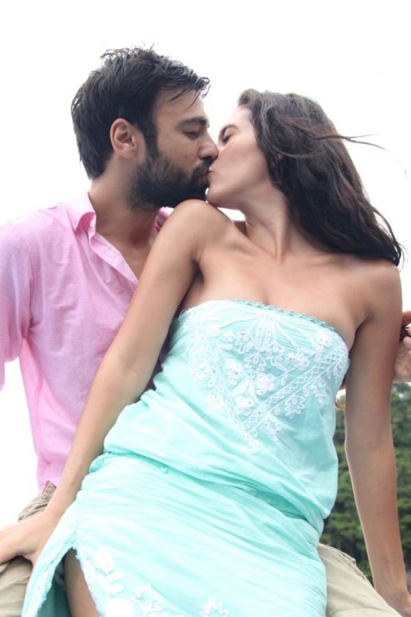 «Μπρούσκο»: Ο δεύτερος κύκλος επιστρέφει με τηλεταινία – Δείτε φωτογραφίες