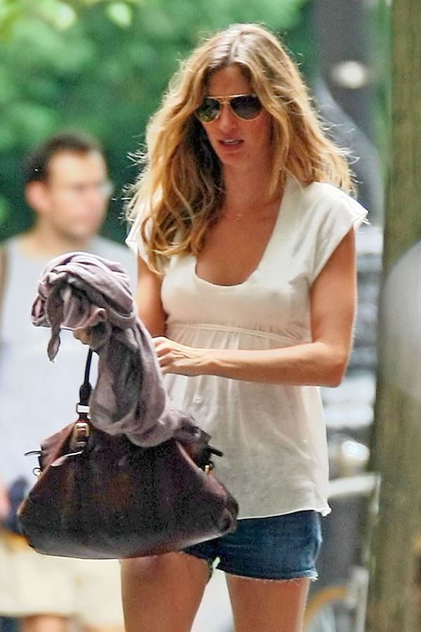 Είναι έγκυος η Gisele;