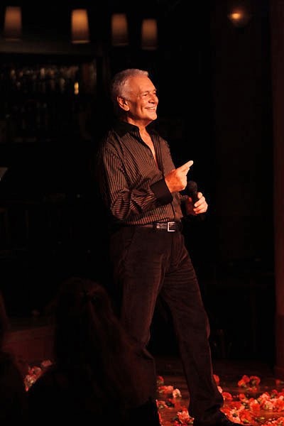 Φίλιππος Νικολάου: Η ζωή του μέσα από τις φωτογραφίες