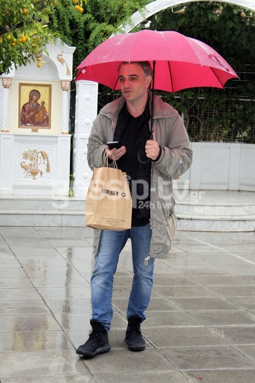 Φαίη Ξυλά – Κωνσταντίνος Γιαννακόπουλος: Το φωτογραφικό άλμπουμ της βάπτισης τους γιου τους