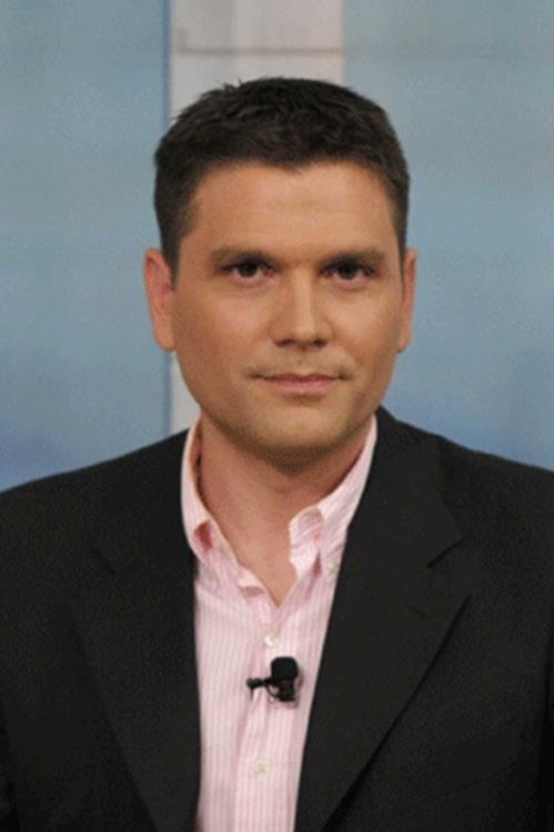 Αναγνωρίζετε τον Έλληνα παρουσιαστή;