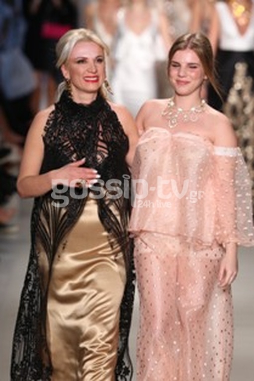 21η Athens Xclusive Designers Week: Οι αέρινες δημιουργίες της Olga Karaververi!