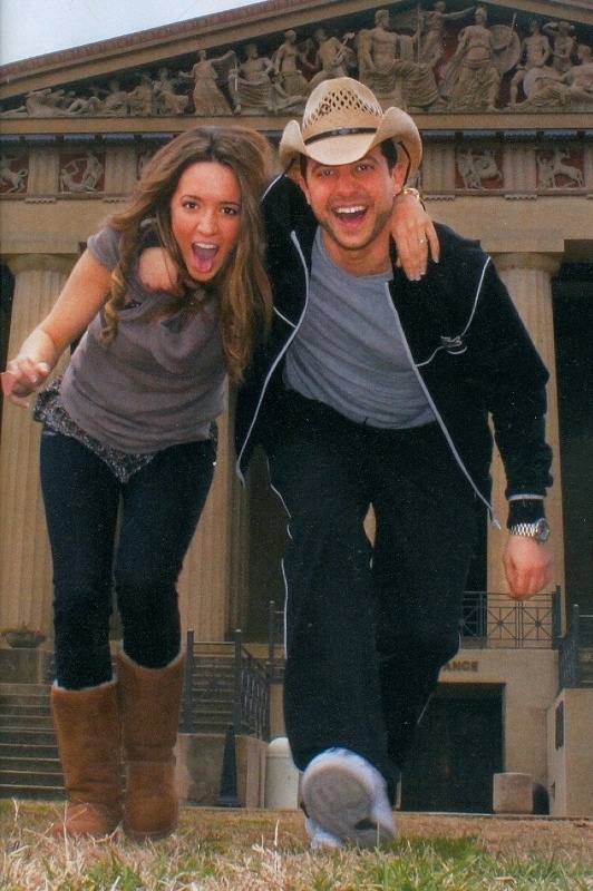 Οι διατάσεις της Καλομοίρας σε βενζινάδικο 