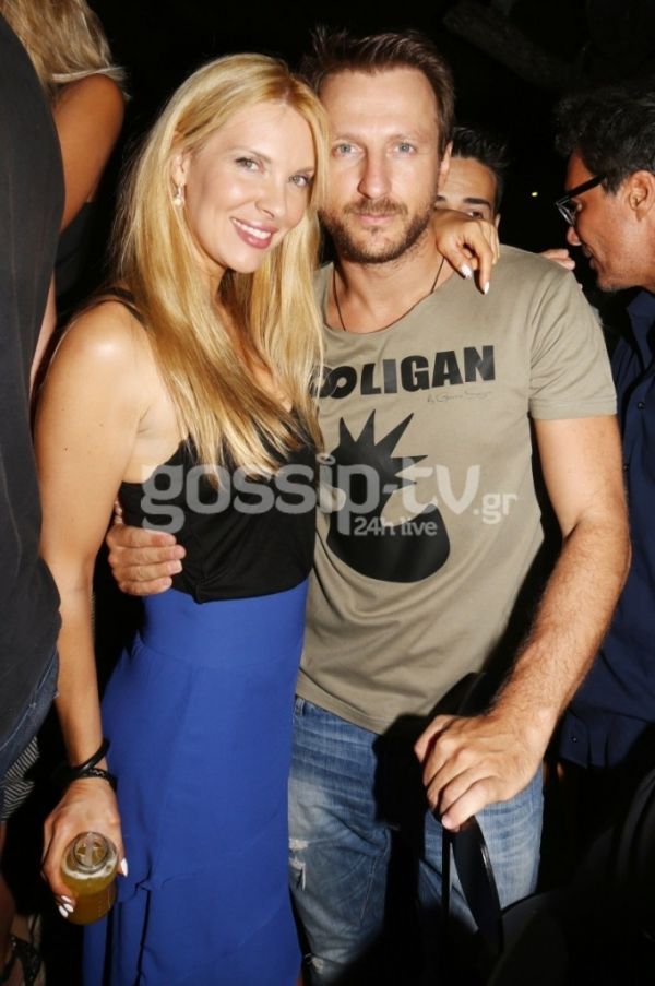 Ηλίας Πανταζόπουλος: Υποδέχτηκε τους φίλους του στο πάρτι του