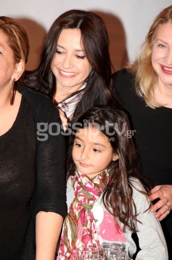 Και άλλες κοπές πίτας στα θέατρα της Αθήνας