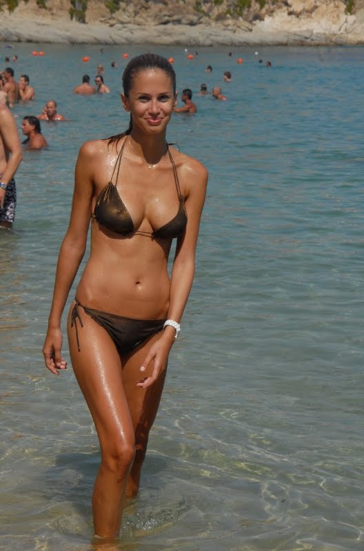 Μια Playmate ανάμεσά μας