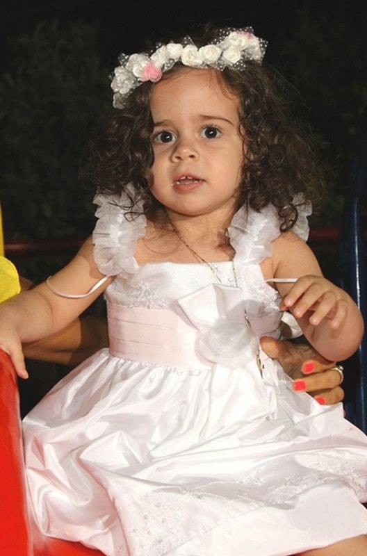 Έλλη Αγγελιδάκη: Στη Κρήτη για την βάφτιση της ανιψιάς της! 