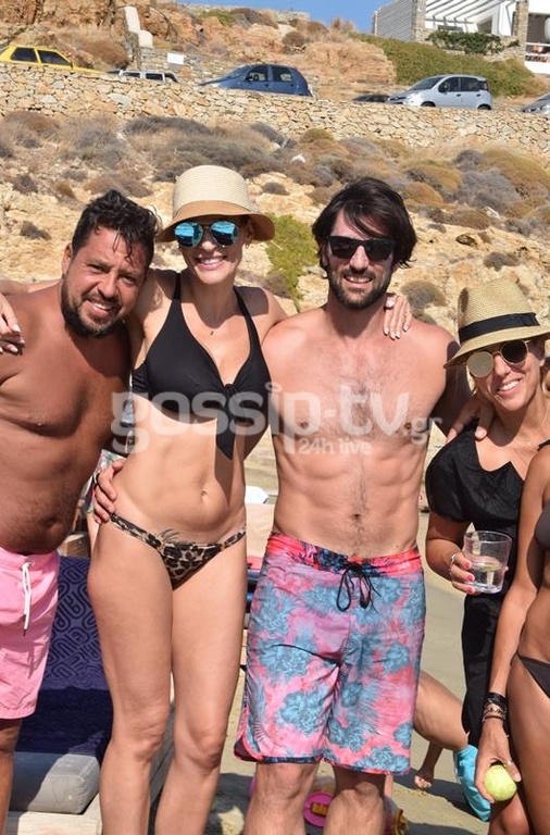 Γέννησε πριν τέσσερις μήνες και έχει αυτό το κορμί