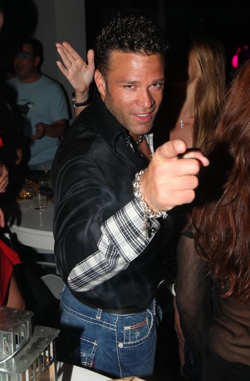 Που διασκέδασαν χτες το βράδυ οι επώνυμοι;