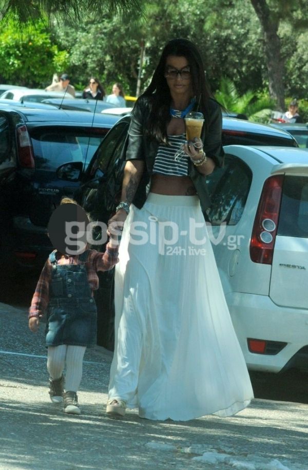 Νίνα Λοτσάρη: Μαμά για φίλημα!